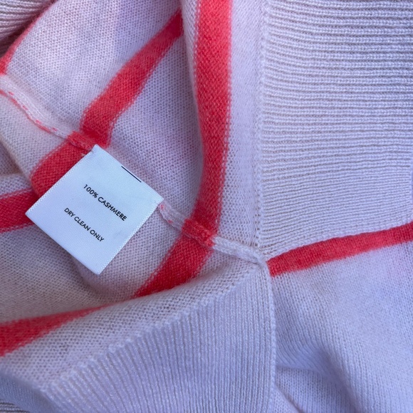 White + Warren Cashmere Crewneck - Picture 7 of 7